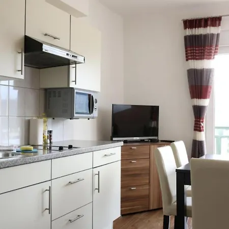 Premium Karawankenblick Lakeview - Free Parking Apartament *